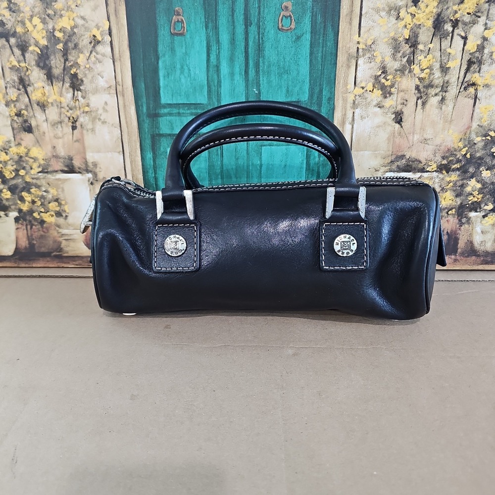 Michael Kors Women's Leather Handbag - Picture 4 of 8